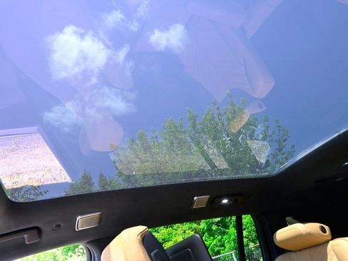 New 2025 Cadillac Escalade IQ Luxury 2 image 19