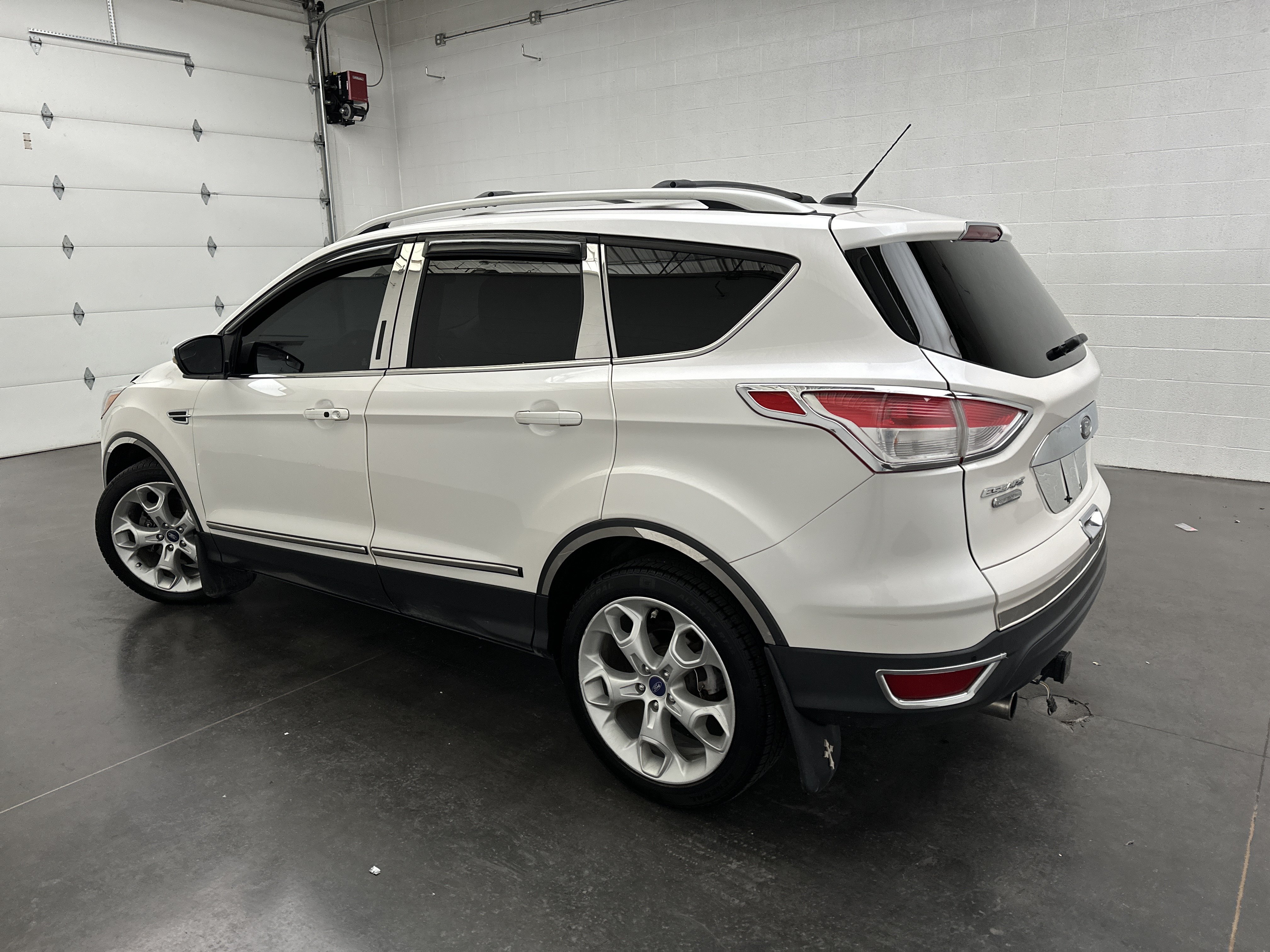 Used 2013 Ford Escape Titanium FWD image 6