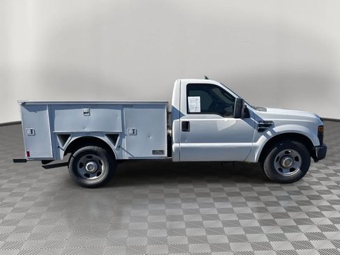 Used 2008 Ford F350 XL image 2
