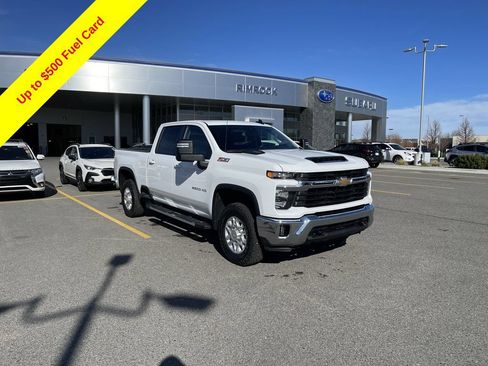 Used 2025 Chevrolet Silverado 2500 LT AWD/4WD image 11