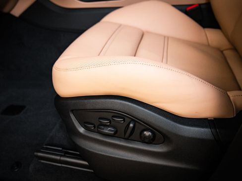 New 2026 Porsche Cayenne S AWD/4WD image 15