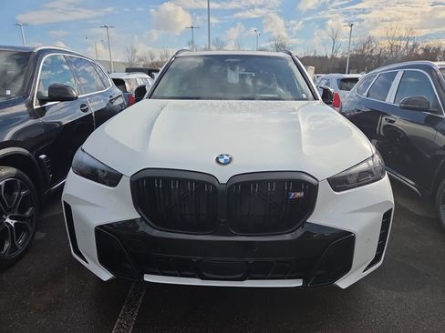 New 2026 BMW X5 M60i image 9