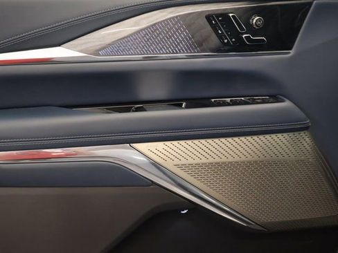 New 2026 Cadillac Escalade IQL Luxury image 7