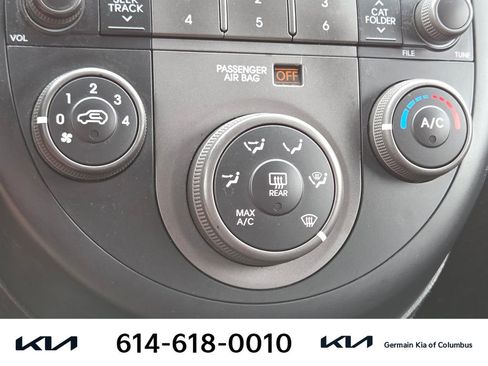 Used 2011 Kia Soul FWD image 30