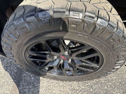 Used 2022 GMC Sierra 1500 Elevation w/ Elevation Premium Package image 40