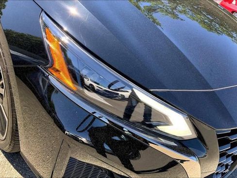 Used 2023 Nissan Altima 2.5 SR AWD/4WD image 23