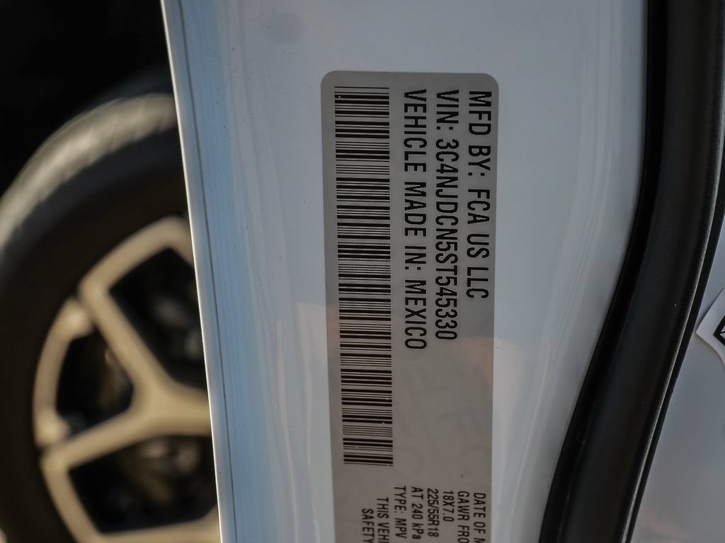 Used 2025 Jeep Compass Limited AWD/4WD image 38