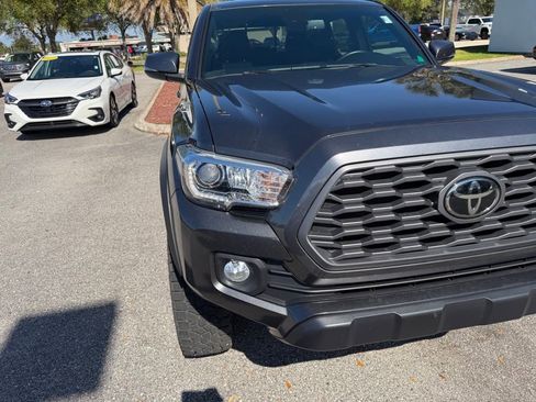 Used 2023 Toyota Tacoma TRD Off-Road AWD/4WD image 13