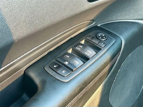 Used 2024 Dodge Durango GT image 17