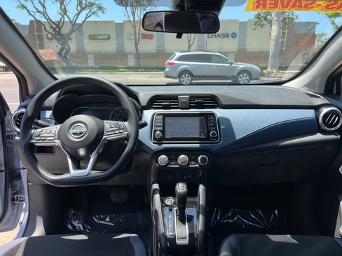 Used 2025 Nissan Versa SV w/ Trunk Package FWD image 16
