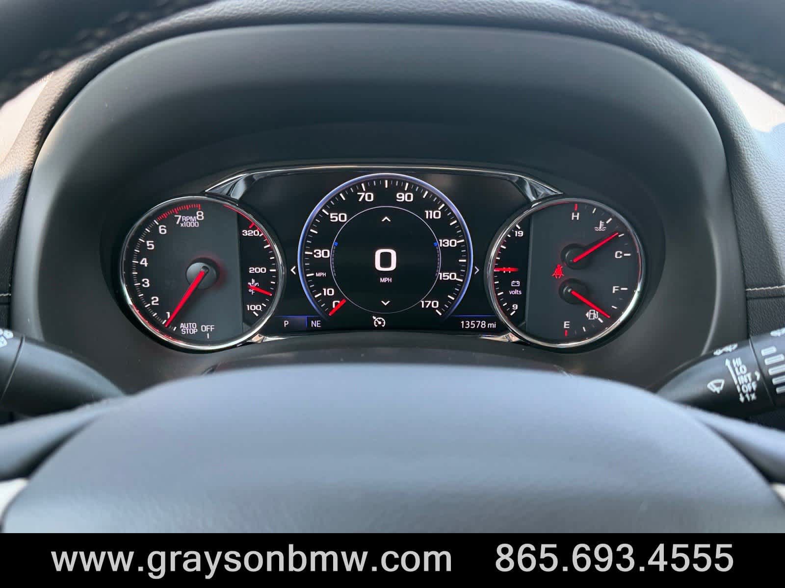 Used 2023 GMC Terrain Denali w/ Denali Premium Package AWD/4WD image 29