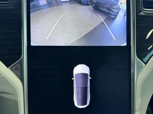 Used 2016 Tesla Model X 90D image 32