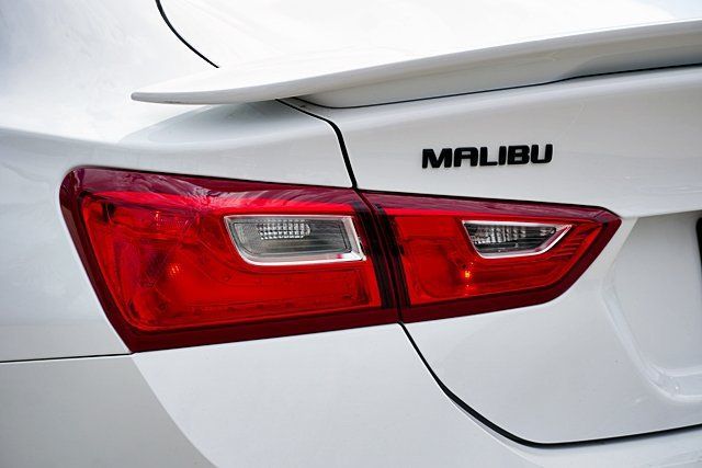 Used 2025 Chevrolet Malibu RS FWD image 8