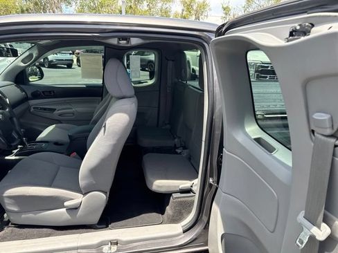 Used 2012 Toyota Tacoma 2WD Access Cab image 18
