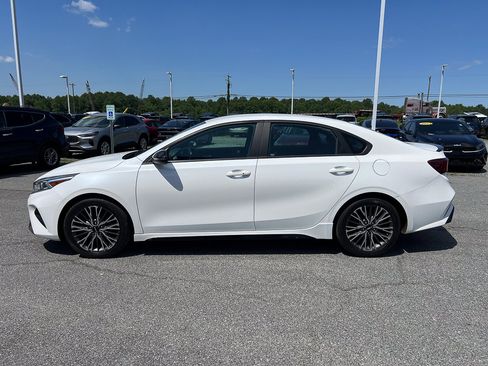 Used 2022 Kia Forte GT-Line FWD image 2