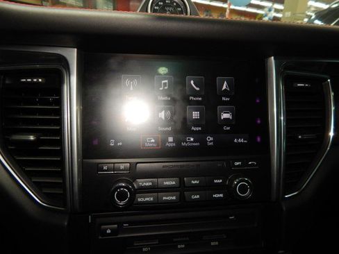 Used 2017 Porsche Macan GTS image 27