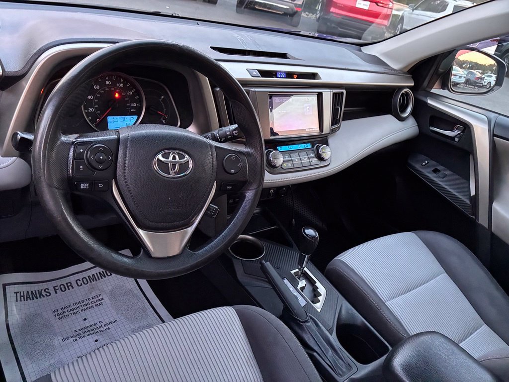 Used 2014 Toyota RAV4 XLE AWD/4WD image 29
