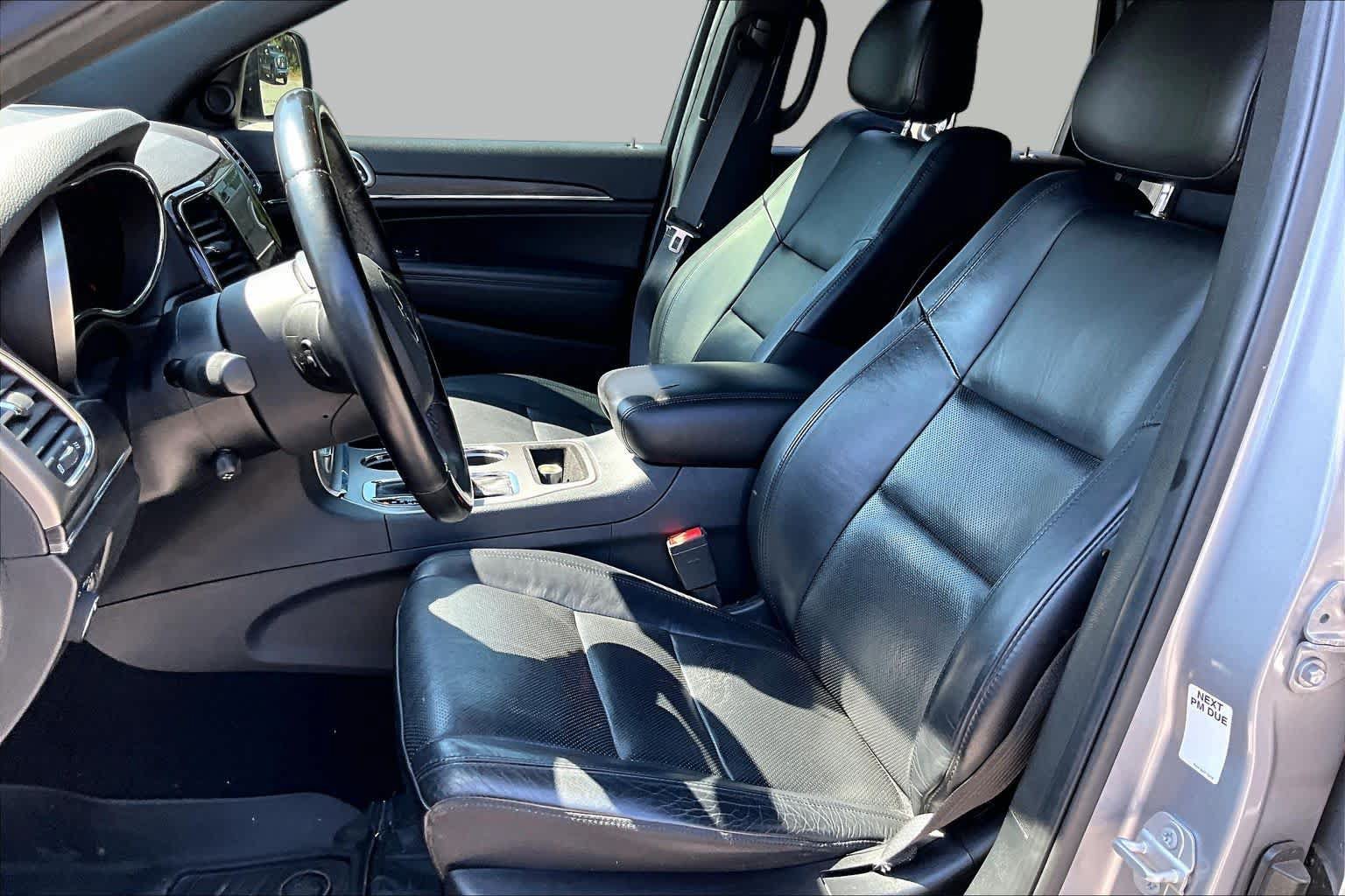 Used 2020 Jeep Grand Cherokee Limited w/ Luxury Group II RWD image 7