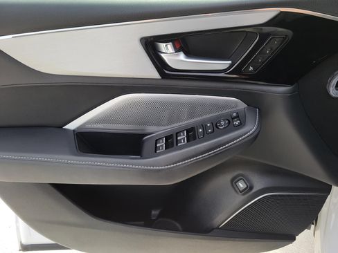 Used 2025 Acura MDX FWD w/ Technology Package image 17
