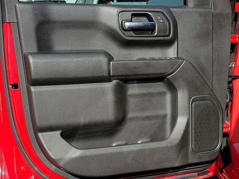 Used 2024 Chevrolet Silverado 1500 Custom Trail Boss w/ LPO, Dark Essentials Package image 11