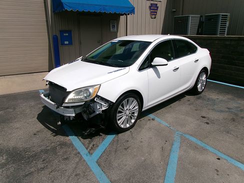 Used 2014 Buick Verano image 1