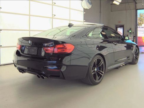 Used 2016 BMW M4 Coupe w/ Executive Package image 2