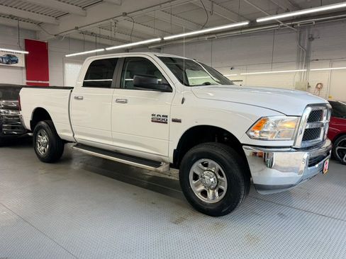 Used 2017 RAM 2500 SLT AWD/4WD image 5