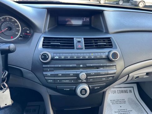 Used 2009 Honda Accord LX image 25