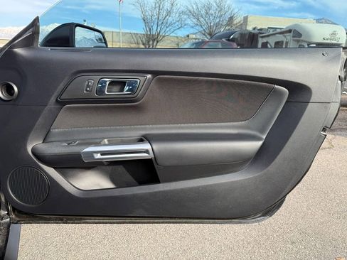 Used 2015 Ford Mustang GT image 23