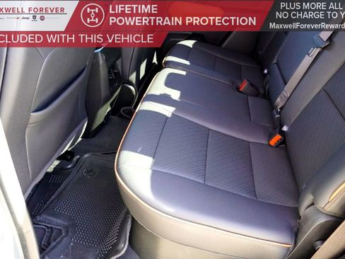 Used 2024 GMC Canyon AT4 w/ AT4 Premium Package image 29