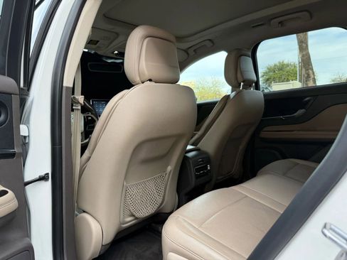 Used 2020 Lincoln Corsair Reserve w/ Equipment Group 201A image 44