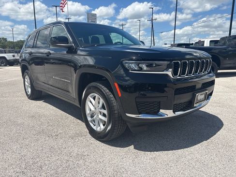 New 2026 Jeep Grand Cherokee L Laredo RWD image 8