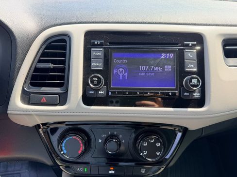Used 2017 Honda HR-V LX image 20