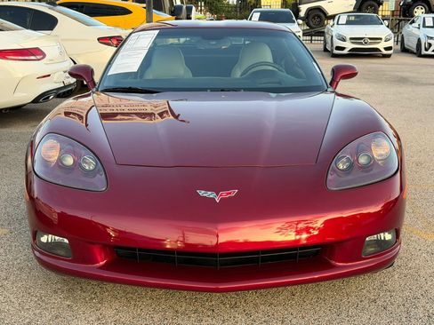 Used 2005 Chevrolet Corvette Coupe w/ Preferred Equipment Group RWD image 2