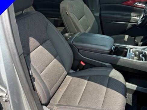 Used 2024 Chevrolet Traverse Z71 w/ Enhanced Driving Package AWD/4WD image 29