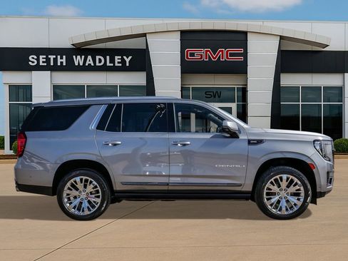 Certified 2023 GMC Yukon Denali Ultimate image 8