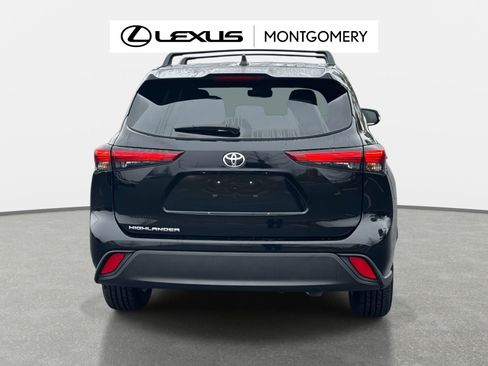 Used 2023 Toyota Highlander L image 5