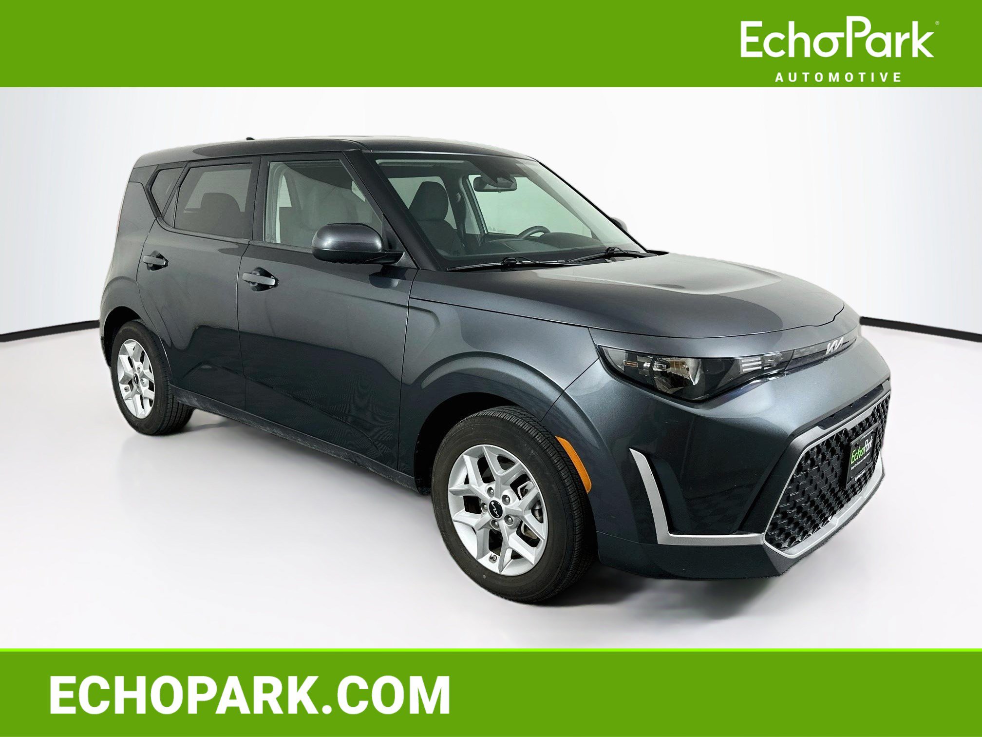 Used 2025 Kia Soul LX w/ LX Technology Package FWD image 1
