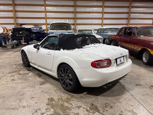 Used 2013 MAZDA MX-5 Miata Grand Touring w/ Premium Pkg image 7