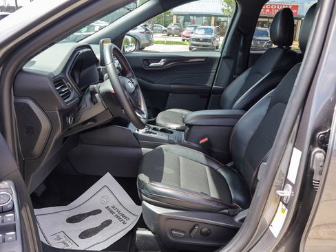 Used 2025 Ford Escape ST-Line FWD image 7