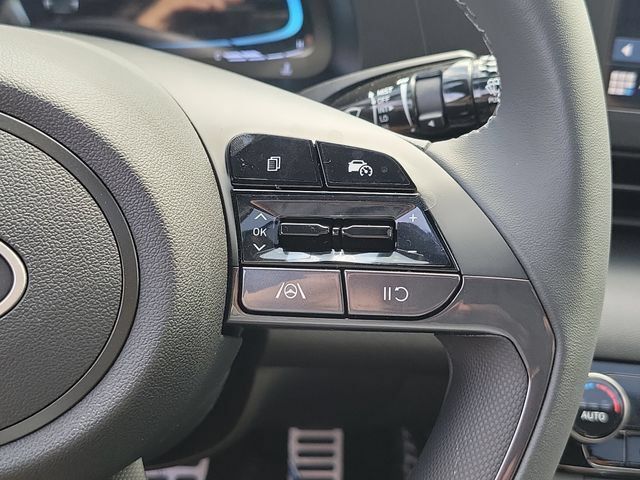 New 2026 Hyundai Elantra SEL Sport FWD image 7