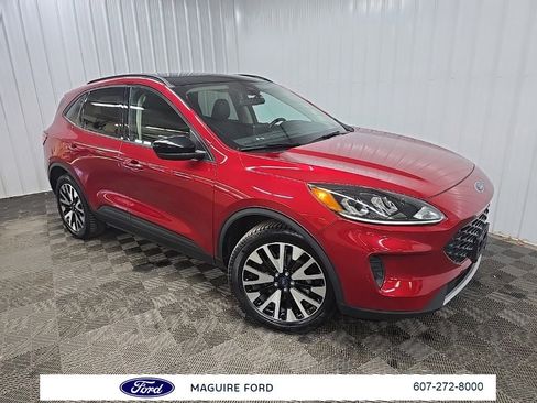 Used 2020 Ford Escape SE Sport image 7