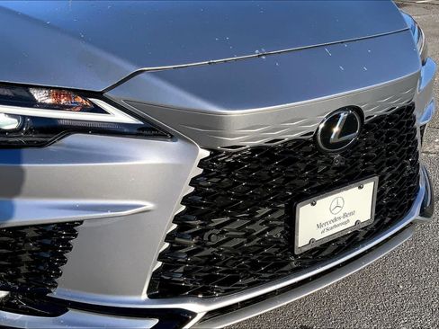 Used 2024 Lexus RX 500h F Sport image 30