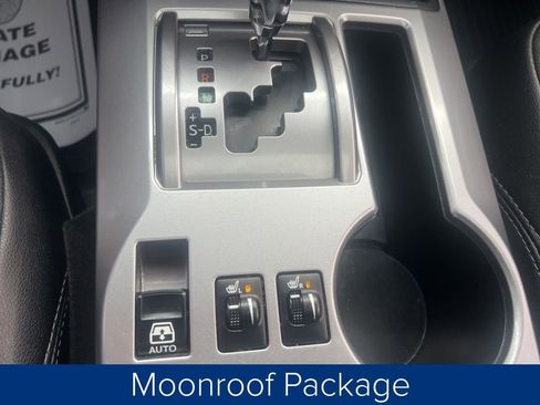 Used 2022 Toyota 4Runner SR5 Premium image 18