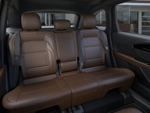 New 2026 Lincoln Nautilus Reserve image 11