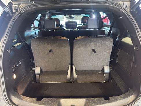 Used 2016 Ford Explorer Platinum AWD/4WD image 32