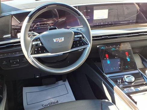 New 2026 Cadillac Escalade Luxury w/ LPO, Radiant Package image 6