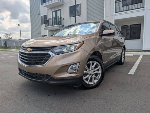 Used 2018 Chevrolet Equinox LT FWD image 1
