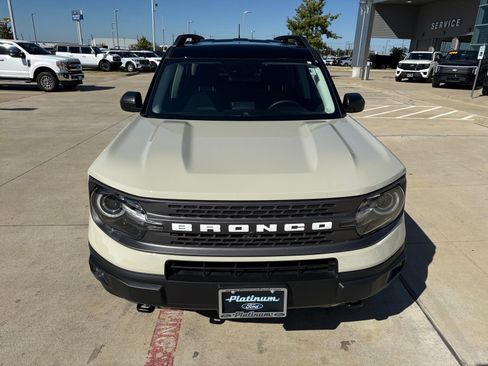 Used 2024 Ford Bronco Sport Badlands image 16
