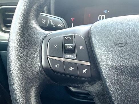 Used 2025 Ford Maverick XL w/ Equipment Group 102A AWD/4WD image 41